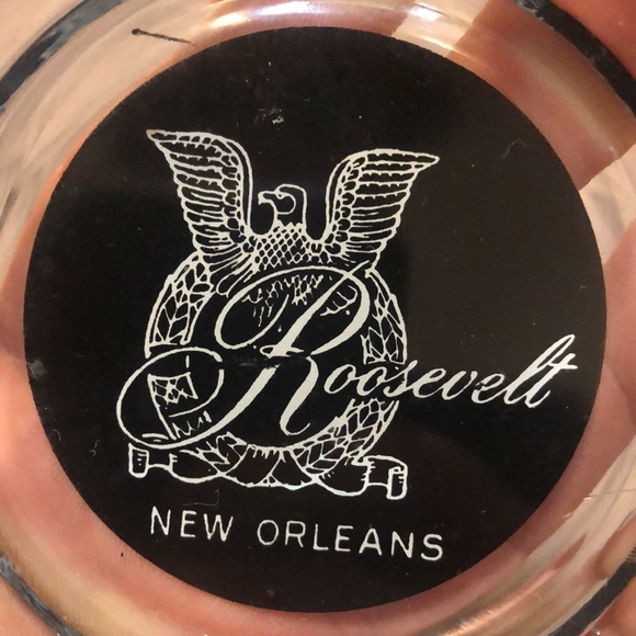 Vintage Roosevelt New Orleans hotel ash tray. Used. Great collectible. - Picture 3 of 3